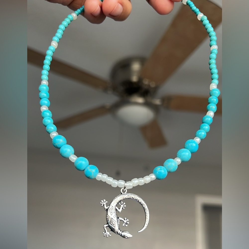 Silver beaded lizard neclace